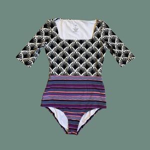 SEEA SURF SUIT size medium